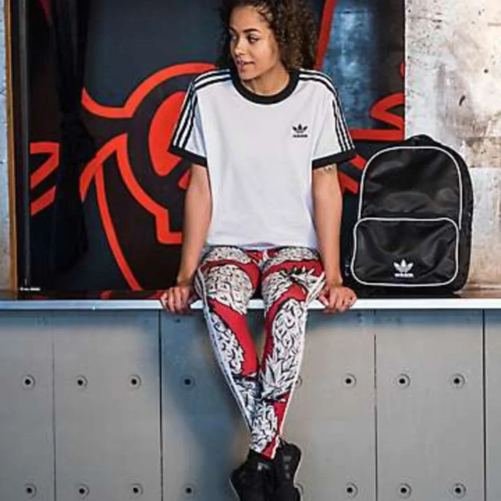 adidas Originals x The Farm 3 Piece Set Size SMALL - Picture 9 of 9